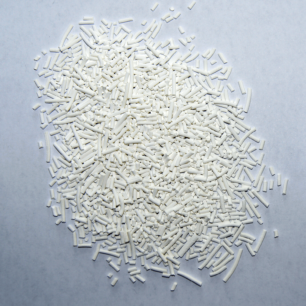 photo of a collection of calcium sulfite pieces