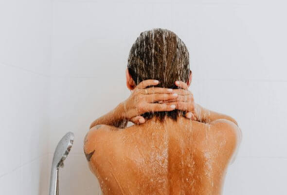 do hot showers help with colds