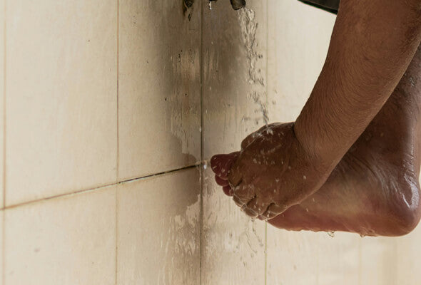 Why Do My Feet Itch After a Shower?